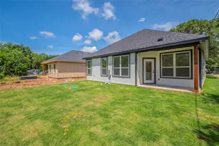 2719 Sycamore Ct, Granbury, TX 76048 - Photo 25