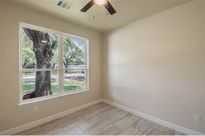 2719 Sycamore Court, Granbury, TX 76048 - Photo 17