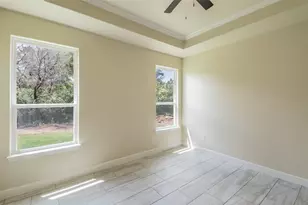 2719 Sycamore Ct, Granbury, TX 76048 - Photo 13
