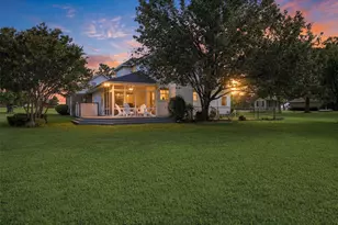 303 Kiowa Dr W, Lake Kiowa, TX 76240 - Photo 27