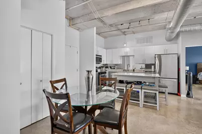 1001 Belleview Street #703, Dallas, TX 75215 - Photo 9