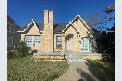 1009 E Humbolt Street, Fort Worth, TX 76104 - Photo 1