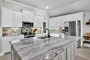 1904 Town Creek Cir, Weatherford, TX 76086 - Photo 13