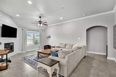 1904 Town Creek Circle, Weatherford, TX 76086 - Photo 15
