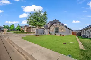 1904 Town Creek Cir, Weatherford, TX 76086 - Photo 33