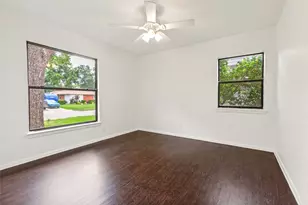 10303 Sylvia Dr, Dallas, TX 75228 - Photo 17