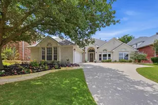 6304 Southern Hills Dr, Fort Worth, TX 76132 - Photo 1