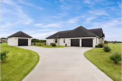 680 Horseshoe Bend, Royse City, TX 75189 - Photo 3