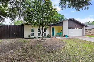 2604 Woodside Dr, Arlington, TX 76016 - Photo 1