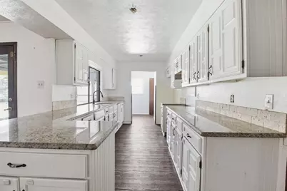2604 Woodside Drive, Arlington, TX 76016 - Photo 5