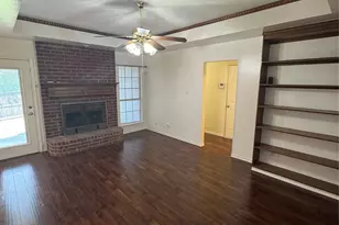 100 Streamside Dr, DeSoto, TX 75115 - Photo 3