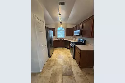100 Streamside Drive, DeSoto, TX 75115 - Photo 5