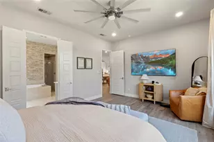 921 Queens Lk Trl, McKinney, TX 75071 - Photo 15