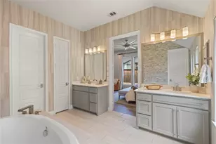 921 Queens Lk Trl, McKinney, TX 75071 - Photo 17
