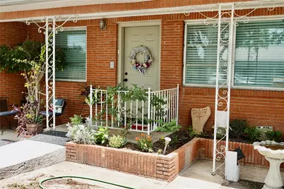 1410 Reynolds Street, Goldthwaite, TX 76844 - Photo 1
