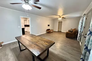 1410 Reynolds St, Goldthwaite, TX 76844 - Photo 9