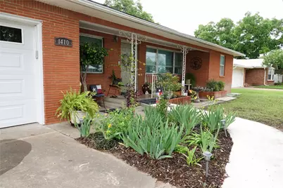 1410 Reynolds Street, Goldthwaite, TX 76844 - Photo 3
