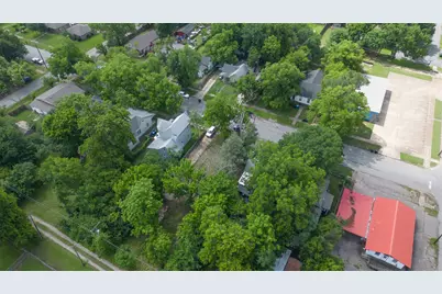 717 W Day Street, Denison, TX 75020 - Photo 5