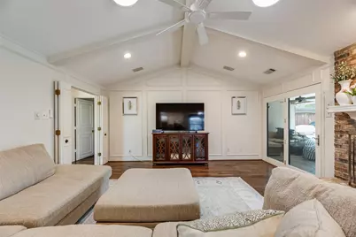 7320 Brentfield Drive, Dallas, TX 75248 - Photo 11