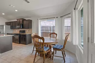 8209 Karole Dr, Fort Worth, TX 76120 - Photo 5