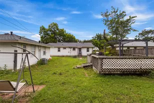 323 Hillcrest Ave, Richardson, TX 75081 - Photo 17