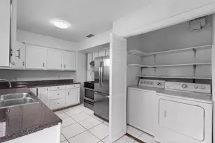 323 Hillcrest Ave, Richardson, TX 75081 - Photo 9