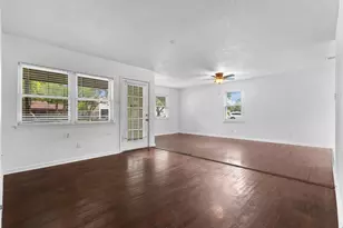 323 Hillcrest Ave, Richardson, TX 75081 - Photo 3