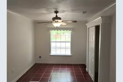 704 Manhattan Drive, Dallas, TX 75217 - Photo 7