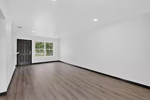 301 Stoneport Dr, Dallas, TX 75217 - Photo 9
