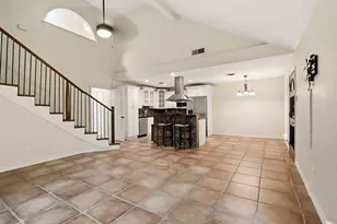 7354 Walling Ln, Dallas, TX 75231 - Photo 5