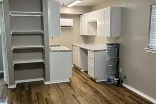 324 W Young St, Howe, TX 75459 - Photo 23