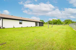 228 Brown Creek Rd, Weatherford, TX 76085 - Photo 9