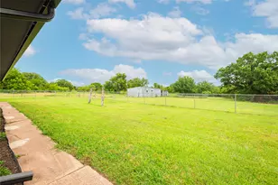 228 Brown Creek Rd, Weatherford, TX 76085 - Photo 5