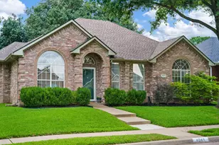 4049 Brazos Dr, Carrollton, TX 75007 - Photo 3