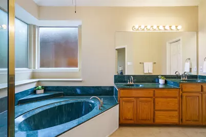 4049 Brazos Drive, Carrollton, TX 75007 - Photo 29