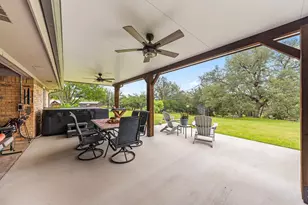 410 De La Cruz St, Weatherford, TX 76085 - Photo 37