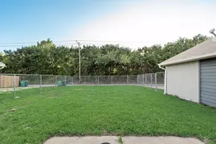 316 Matterhorn St, Cedar Hill, TX 75104 - Photo 27