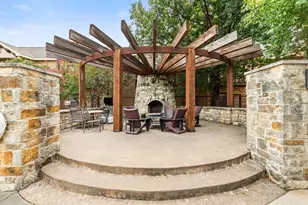 2410 S 2nd St, Waco, TX 76706 - Photo 17