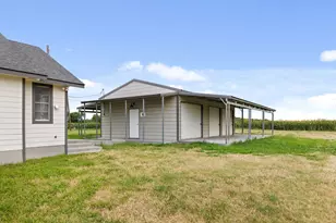 300 Grellhesl, West, TX 76691 - Photo 5