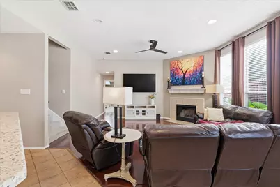4401 Lakeside Drive, The Colony, TX 75056 - Photo 11