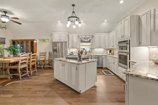 606 Hillside Cir, Little Elm, TX 75068 - Photo 7