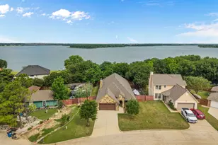 606 Hillside Cir, Little Elm, TX 75068 - Photo 5