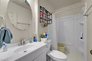 342 Meadowhill Dr, Garland, TX 75043 - Photo 11