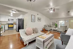 342 Meadowhill Dr, Garland, TX 75043 - Photo 5
