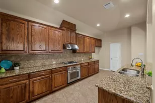 1808 Sanderlain Ln, Allen, TX 75002 - Photo 9