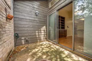 3316 Courtyard Pl, Farmers Branch, TX 75234 - Photo 23