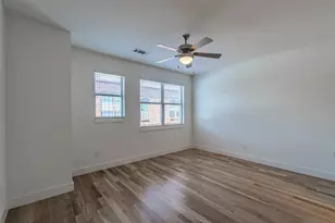 6270 Oram St, Dallas, TX 75214 - Photo 35