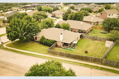 600 Fossil Wood Drive, Saginaw, TX 76179 - Photo 3