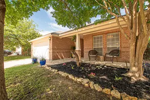 600 Fossil Wood Dr, Saginaw, TX 76179 - Photo 1