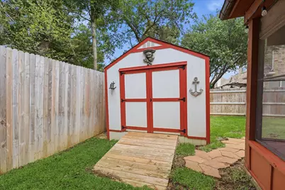 8106 Summerleaf Drive, Arlington, TX 76001 - Photo 29